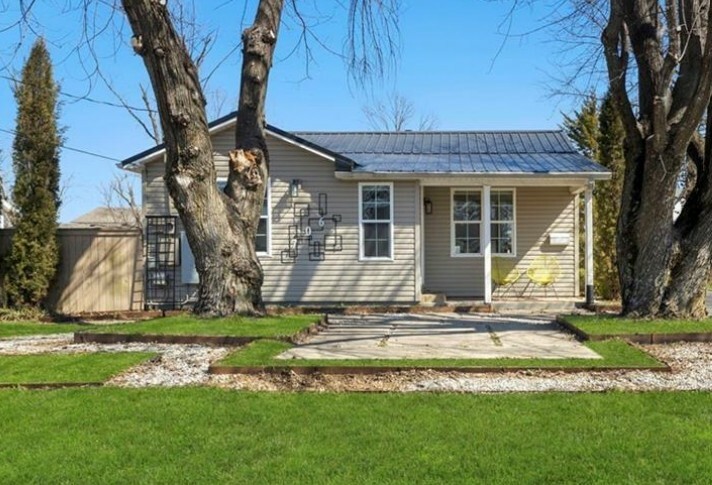 Property Photo: 706 NW B Street AR 72712