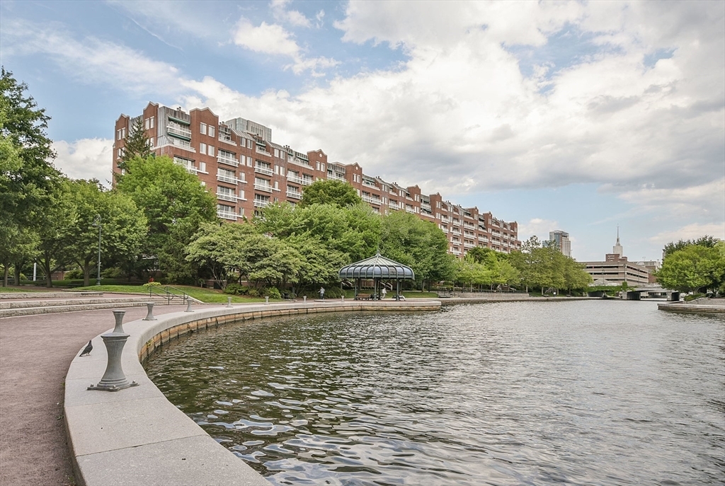 4 Canal Park 308  Cambridge MA 02141 photo