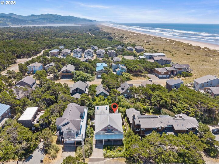 Property Photo: 8917 Spindrift Ln OR 97130