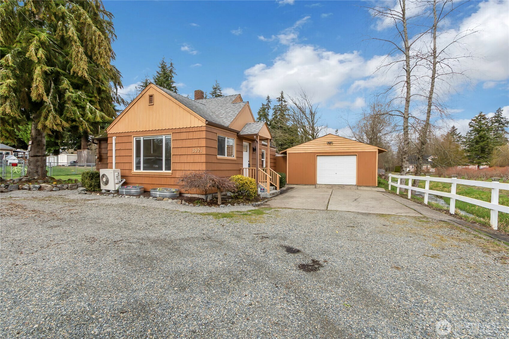 Property Photo: 3021 128th Street E WA 98446