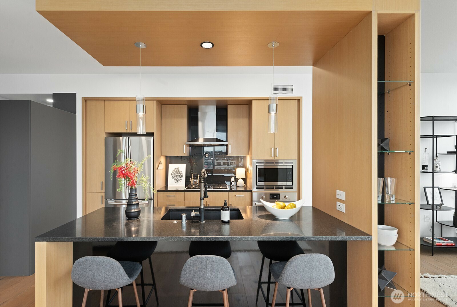 Property Photo: 1321 Seneca Street 1001 WA 98101