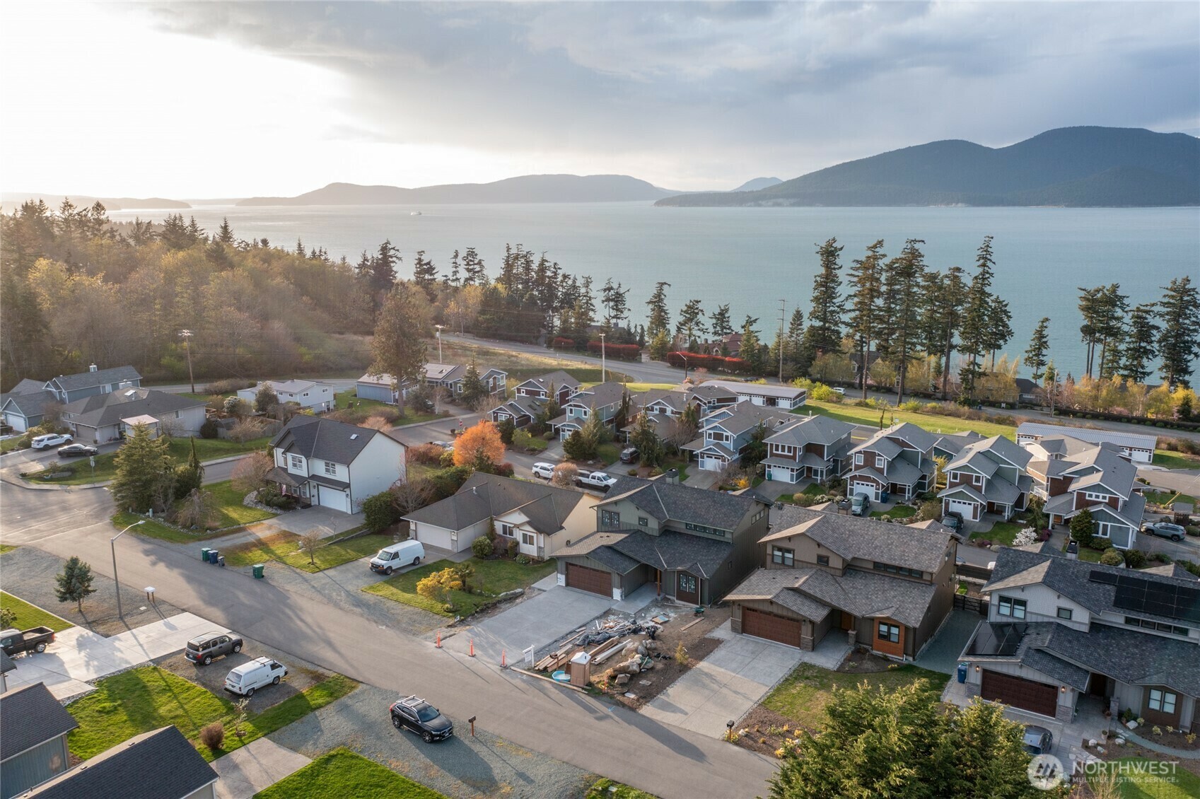 Property Photo: 3910 W 3rd Street WA 98221