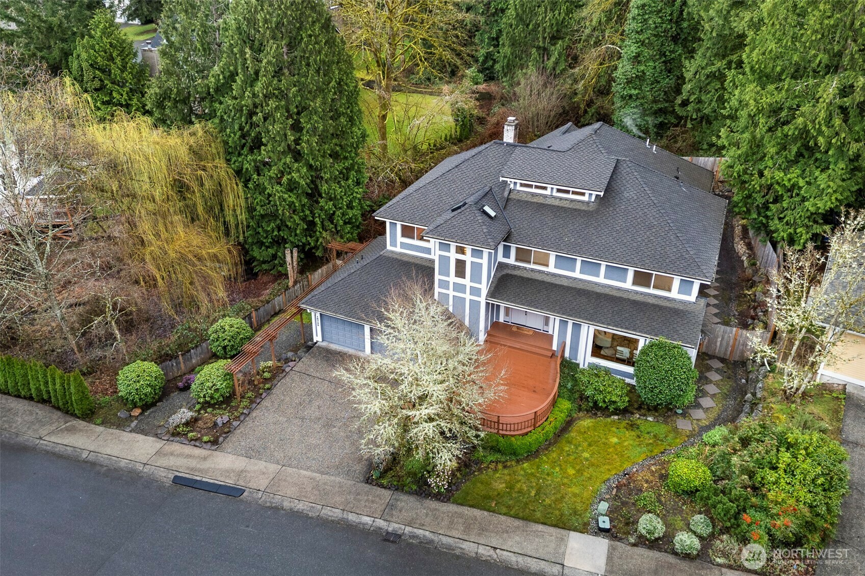 Property Photo:  16733 NE 41st Street  WA 98052 