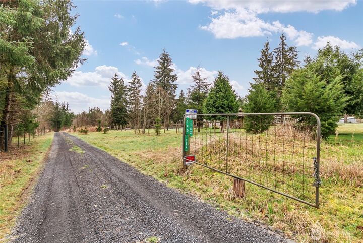 Property Photo:  142  Maplecreek Lane  WA 98532 