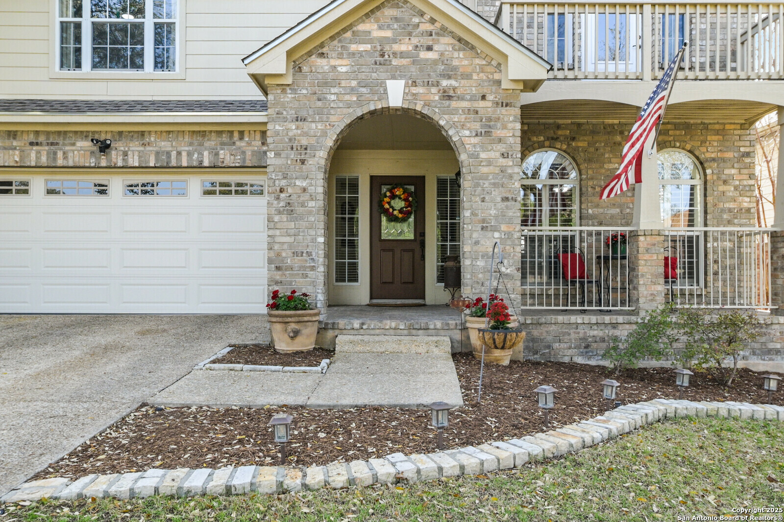 Property Photo: 2210 Encino Mist TX 78259