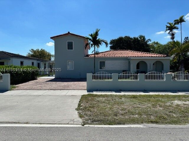 Property Photo: 6550 SW 37th St 2 FL 33155