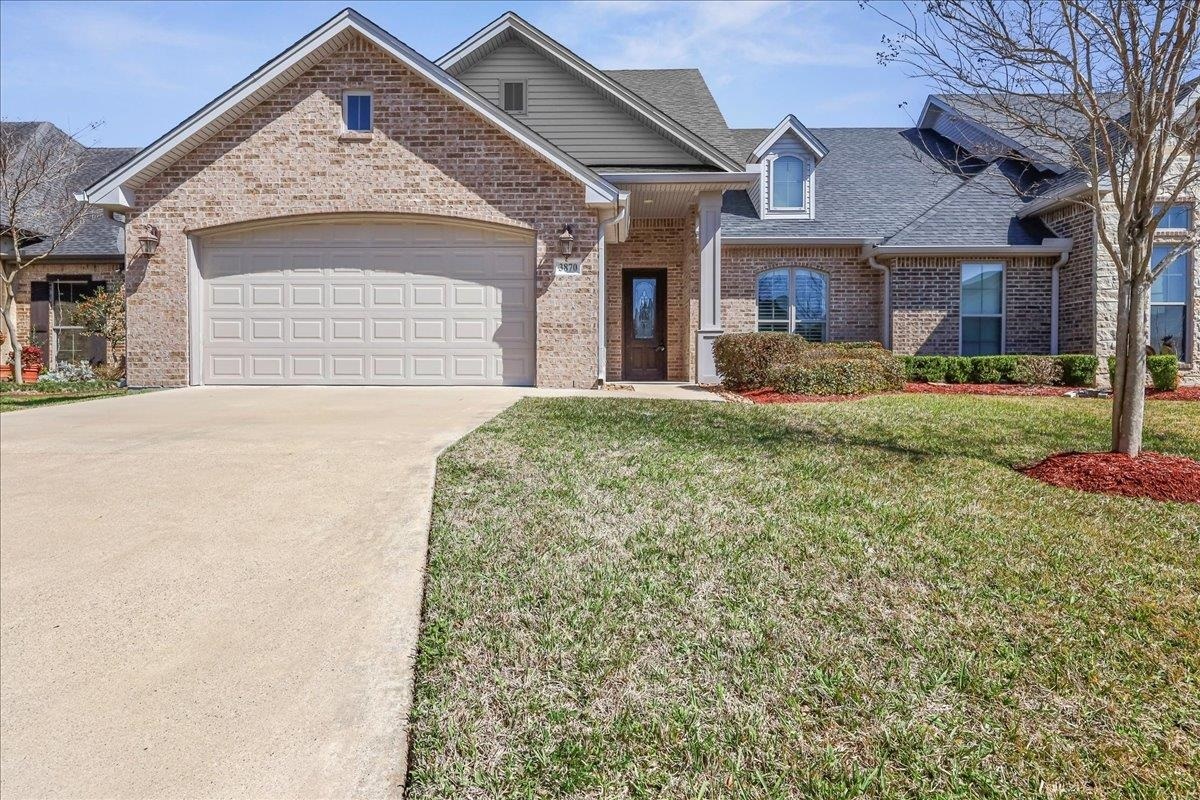 Property Photo:  3870 Central Pointe Dr  TX 77706-2800 