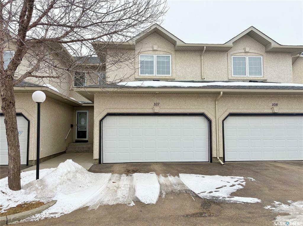 Property Photo:  445 Bayfield Crescent 107  SK S7V 1J1 