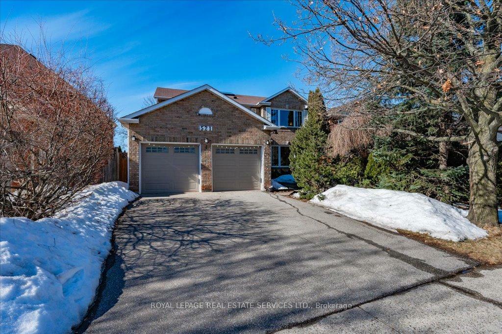 Property Photo:  521 Golden Oak Drive  ON L6H 3X6 