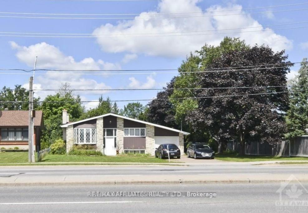 Property Photo: 4347 Innes Road ON K1C 1T1