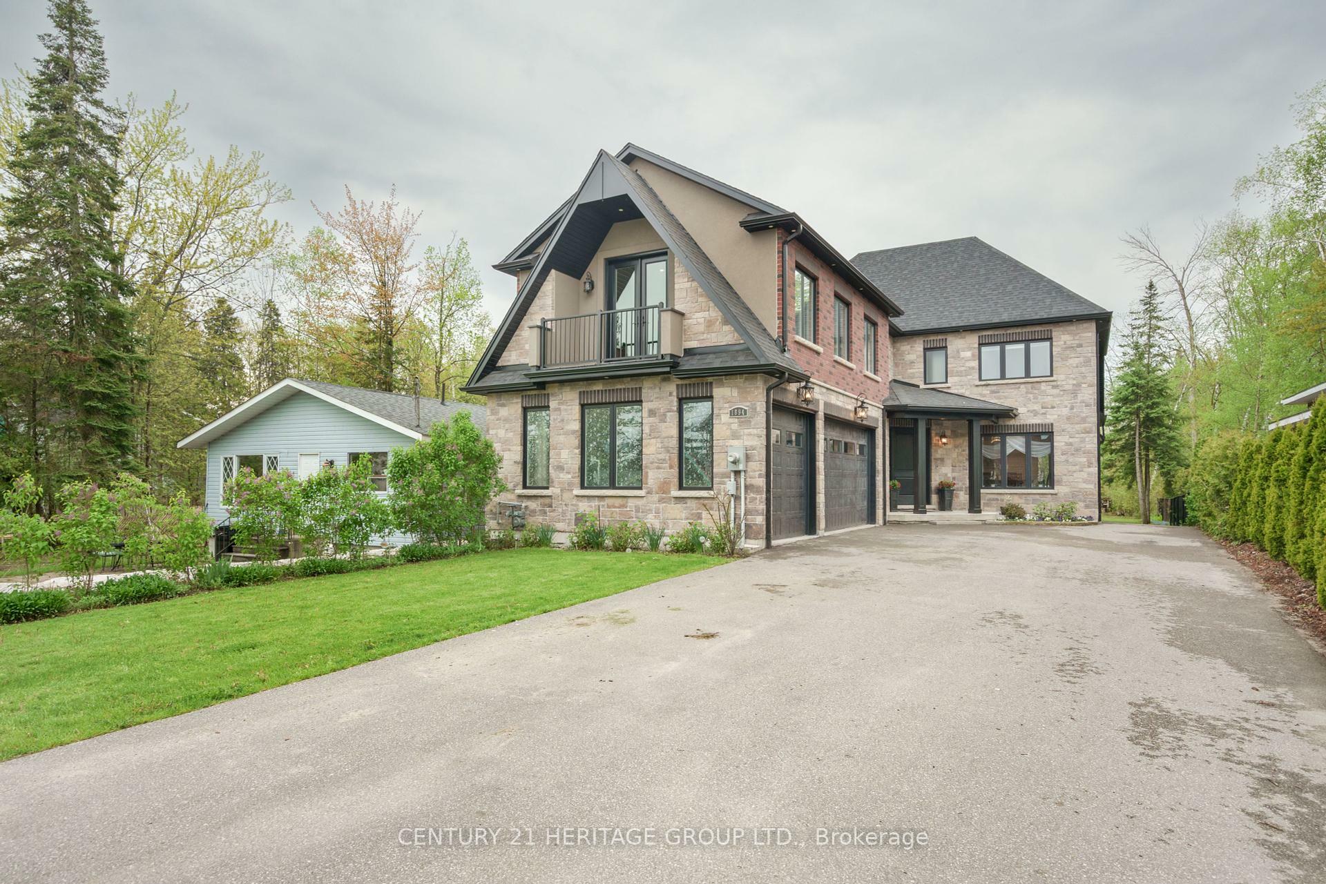 Photo de la propriété: 1894 Simcoe Boulevard ON L9S 4N4