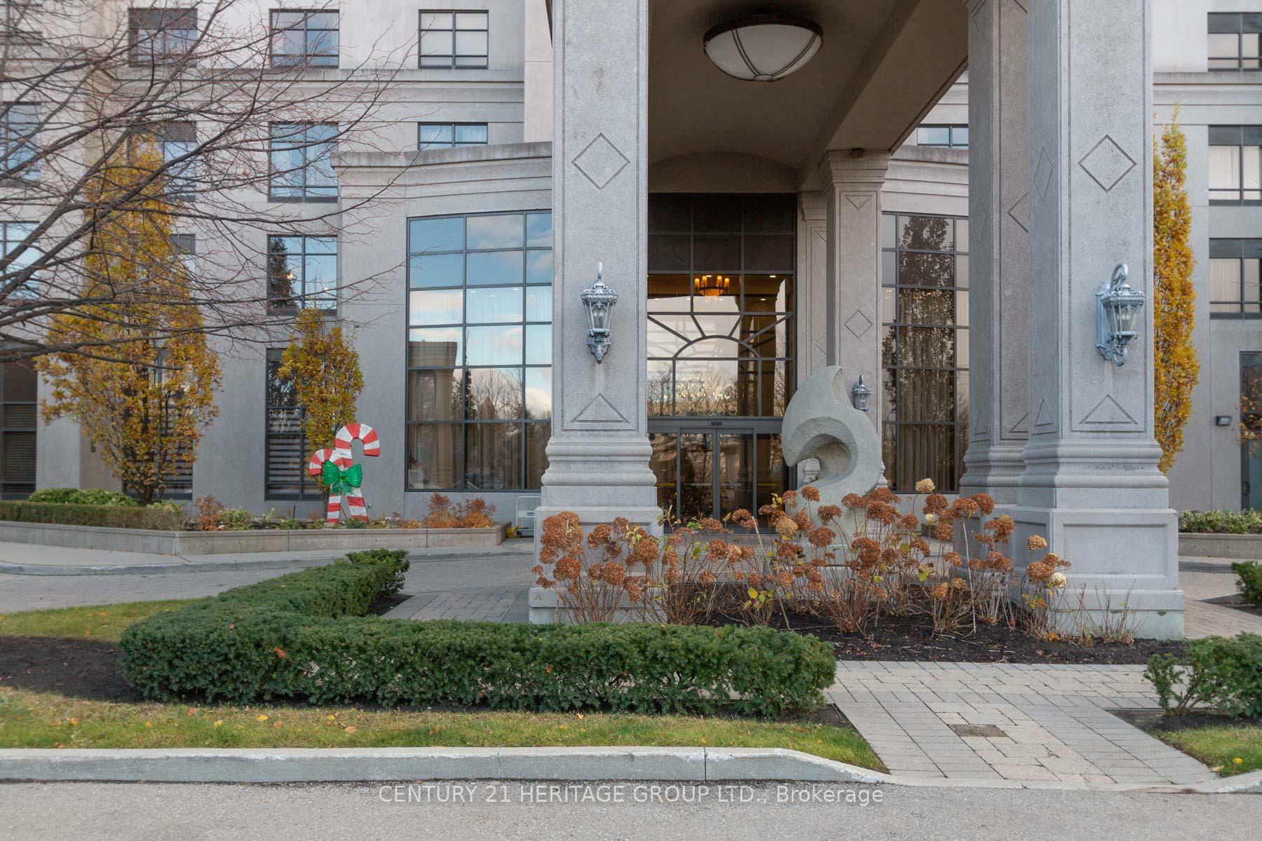 Property Photo: 9245 Jane Street 615 ON L6A 0J9