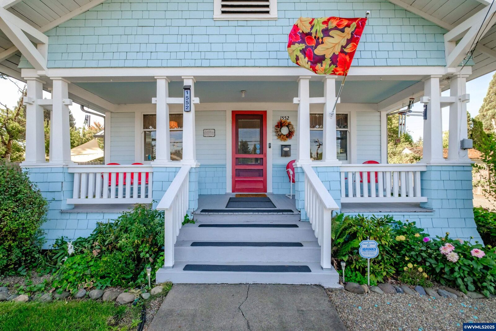 Property Photo: 1552 S 2nd St OR 97355