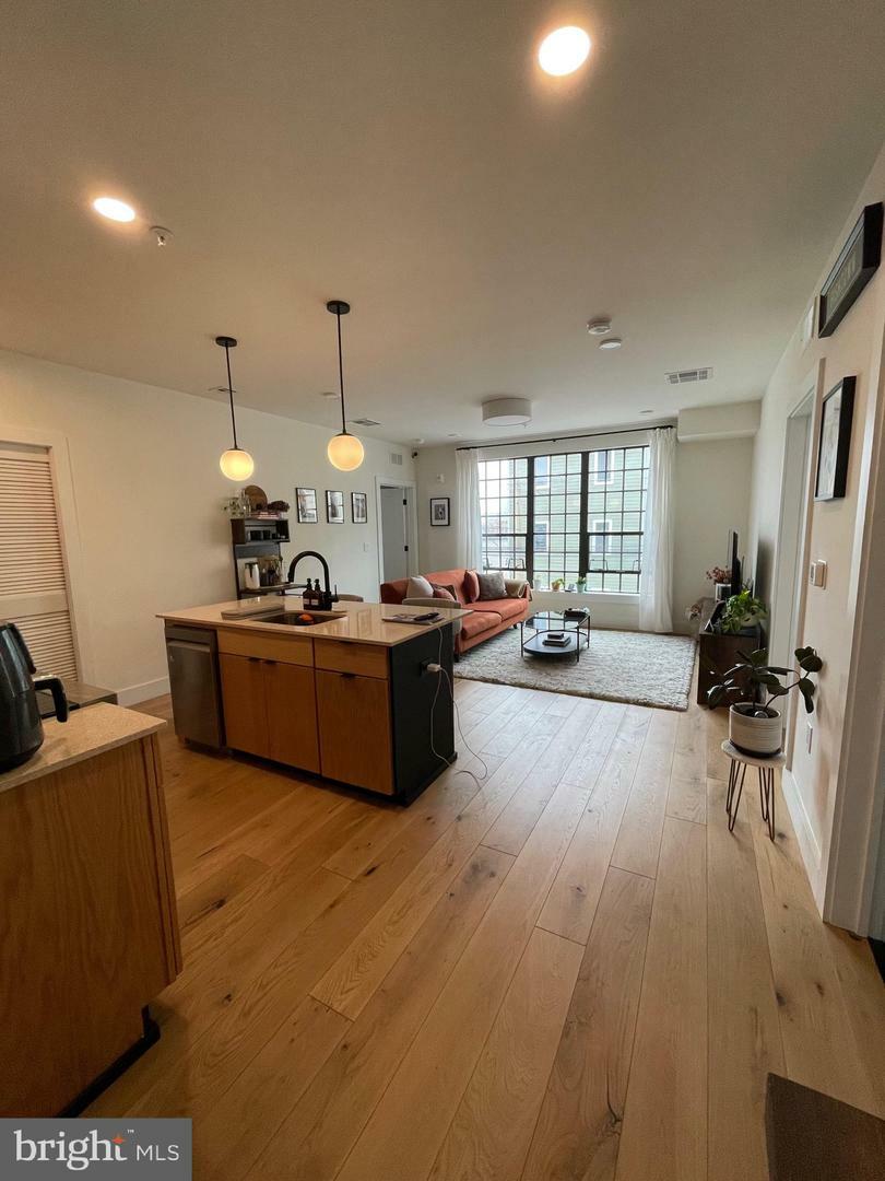 1701 N 2nd Street 17 208  Philadelphia PA 19122 photo