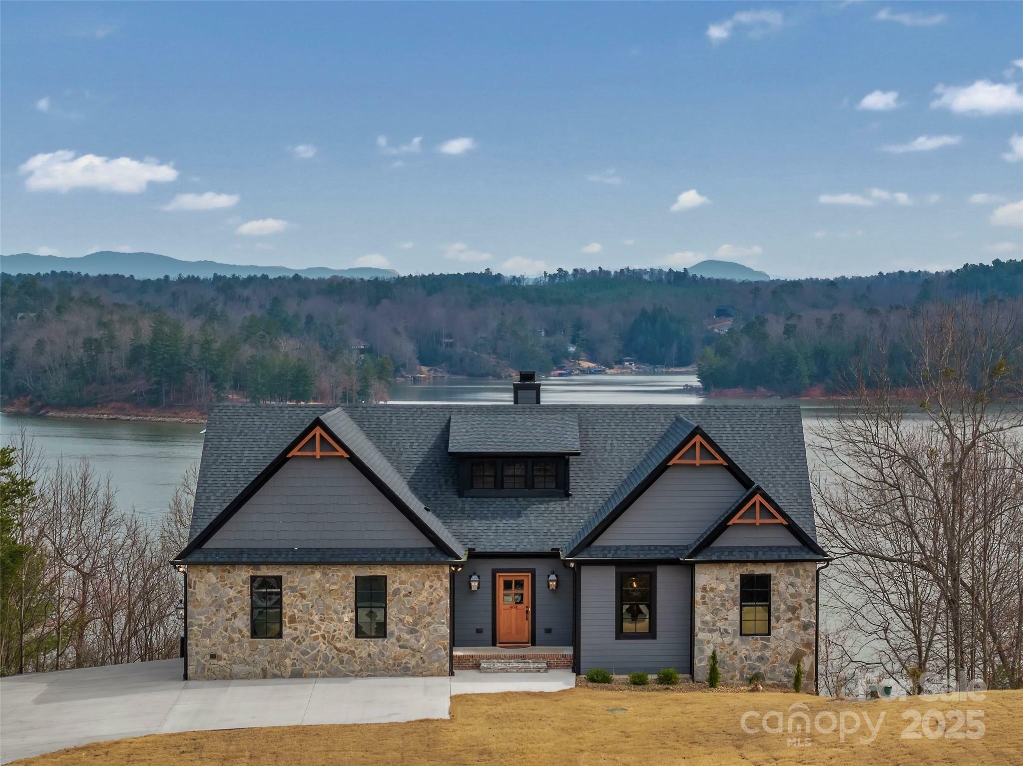 Property Photo: 464 Lake Crest Drive NC 28761