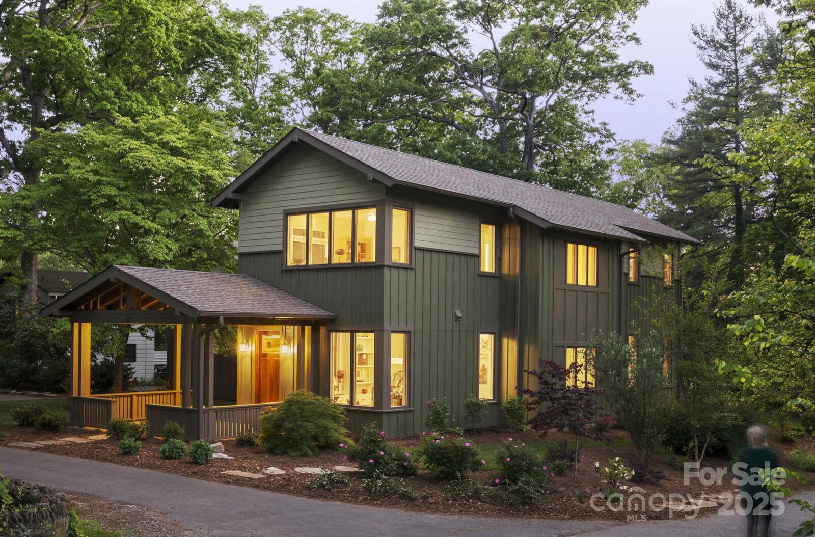 Property Photo:  22 Lenoir Street  NC 28803 