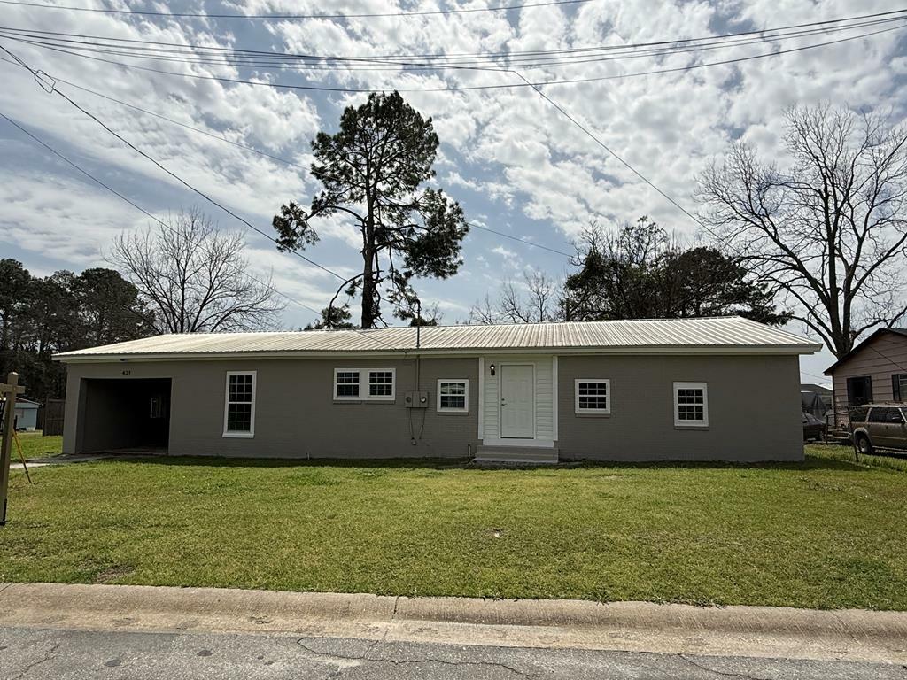 421 Whitehall St.  Vienna GA 31092 photo