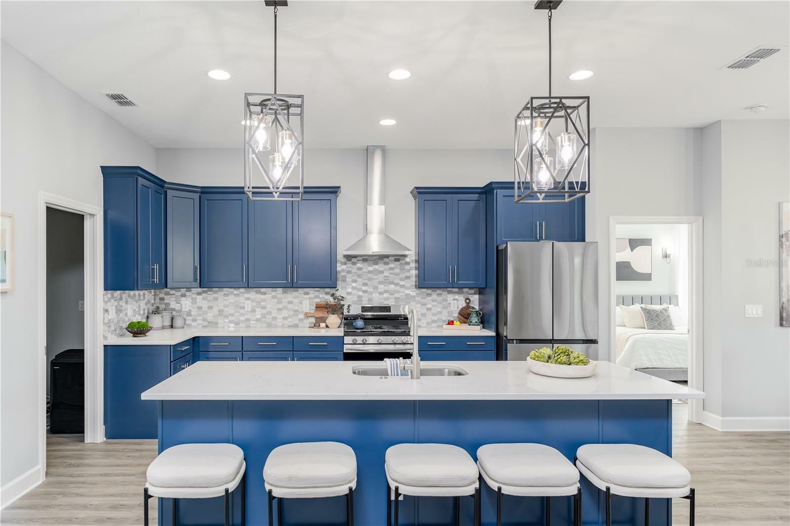 Property Photo: 901 Eagle Lane FL 33572