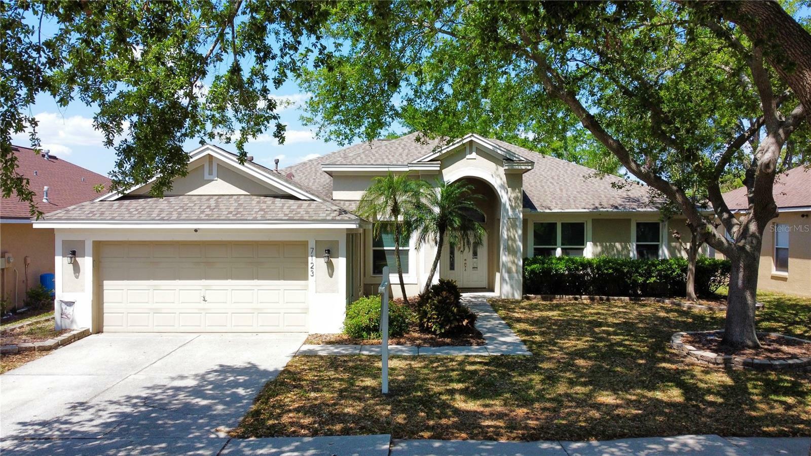 7123 Colonial Lake Drive  Riverview FL 33578 photo
