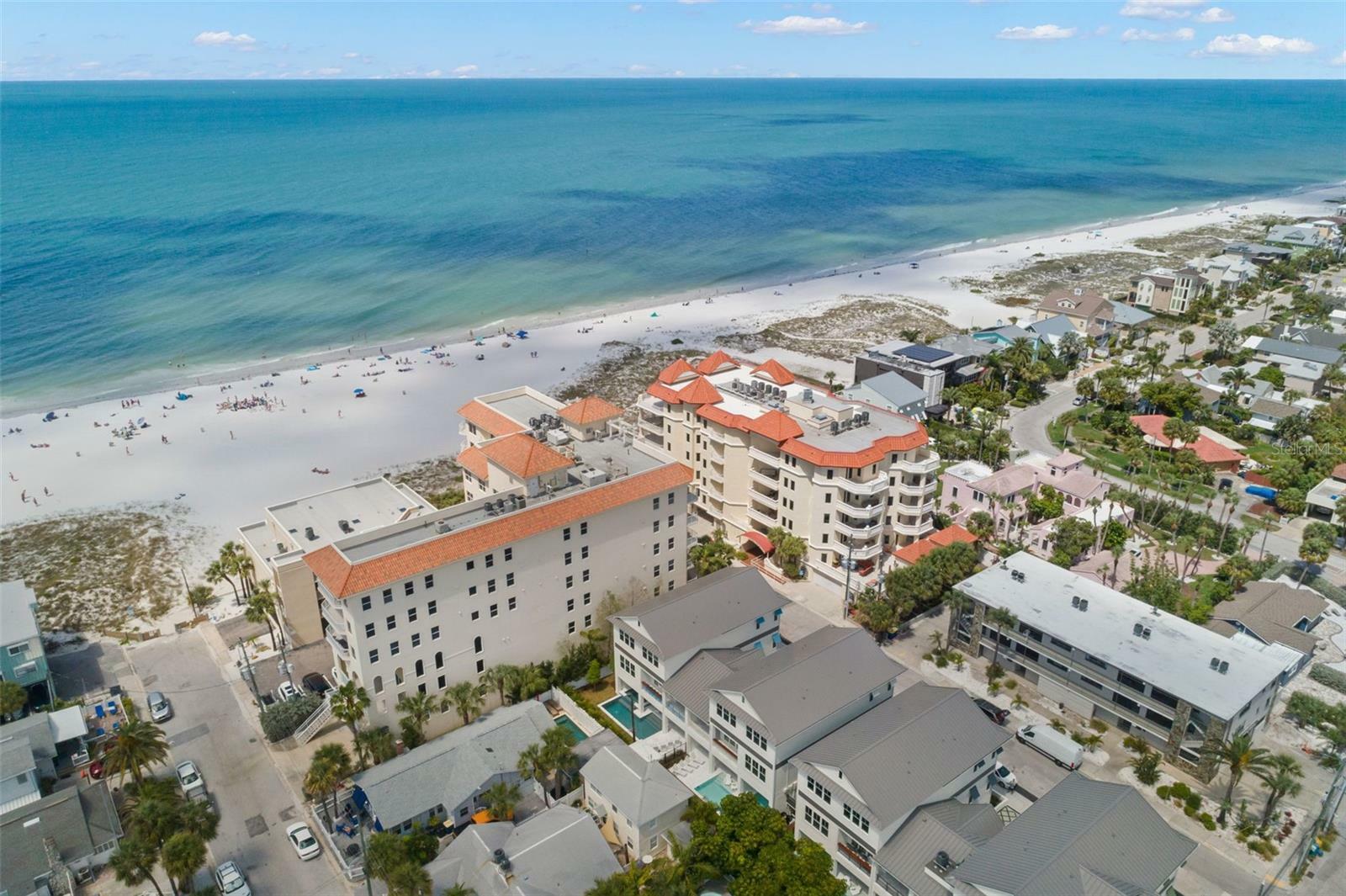 Property Photo: 19 Somerset Street FL 33767
