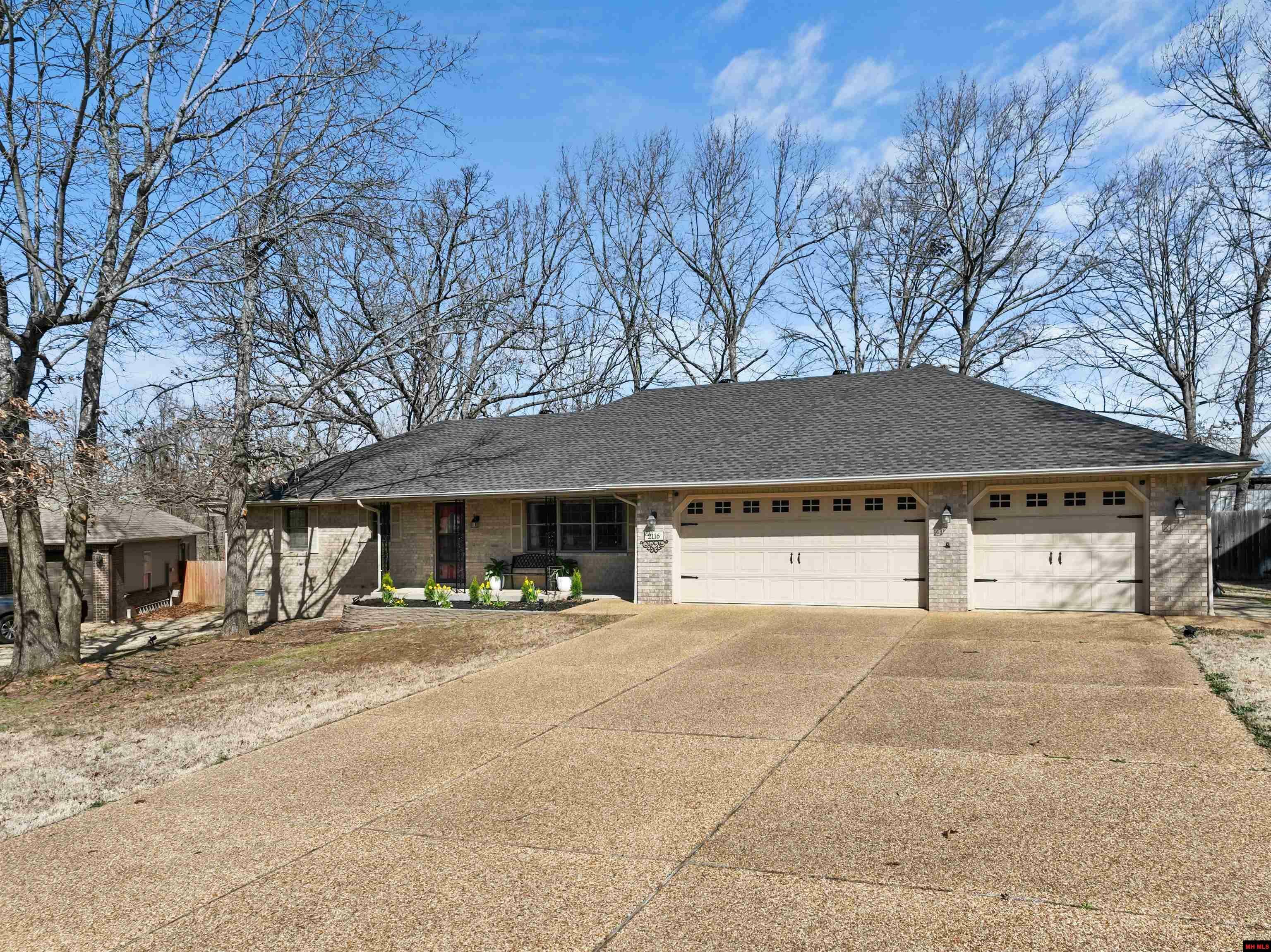 Property Photo:  2116 Norwood Drive  AR 72653 