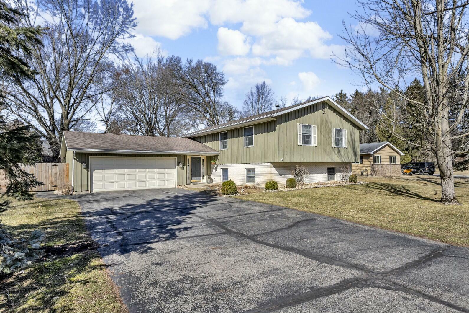 Property Photo: 5888 N Rickfield Road MI 49201