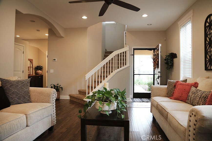 Property Photo:  31865 Via Tafalla  CA 92592 
