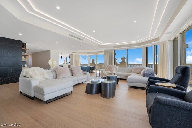 Property Photo: 4021 Gulf Shore Boulevard N 11 FL 34103