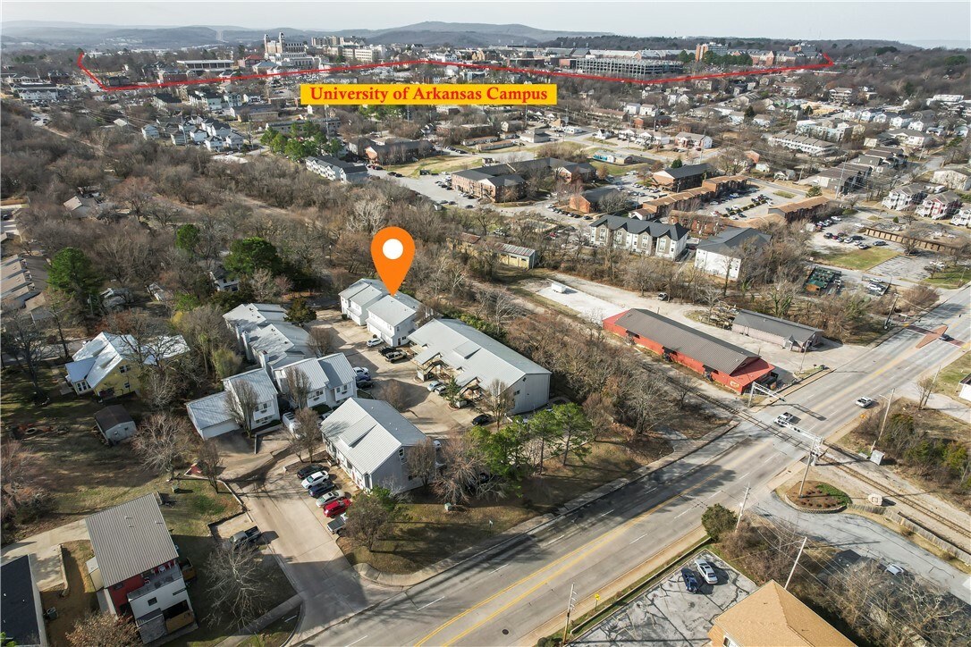 1000-1051 N Molly Court  Fayetteville AR 72701 photo
