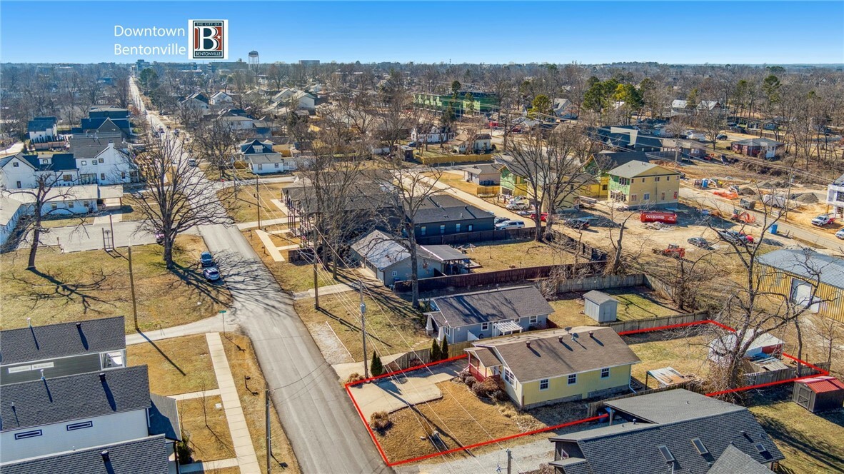 Property Photo: 1047 Main Street AR 72712