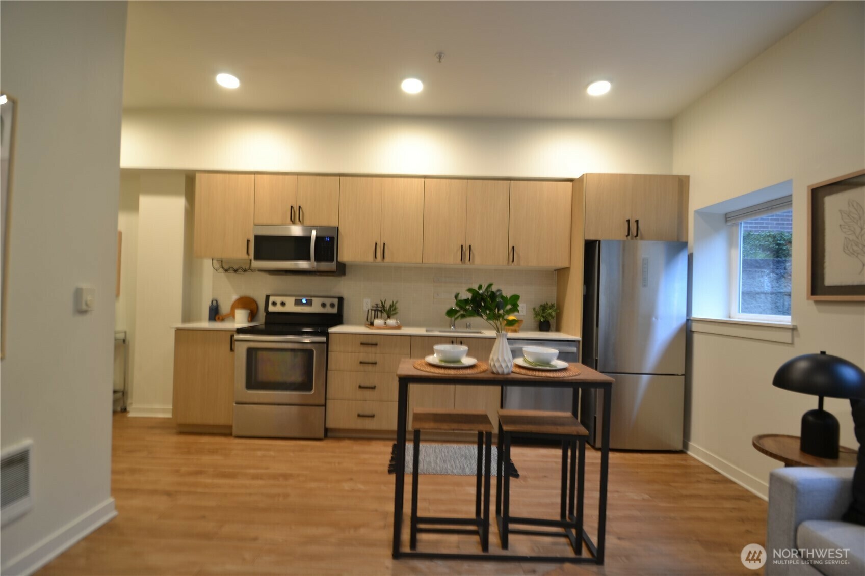 Property Photo: 1601 N 45th Street Pl G14 WA 98103
