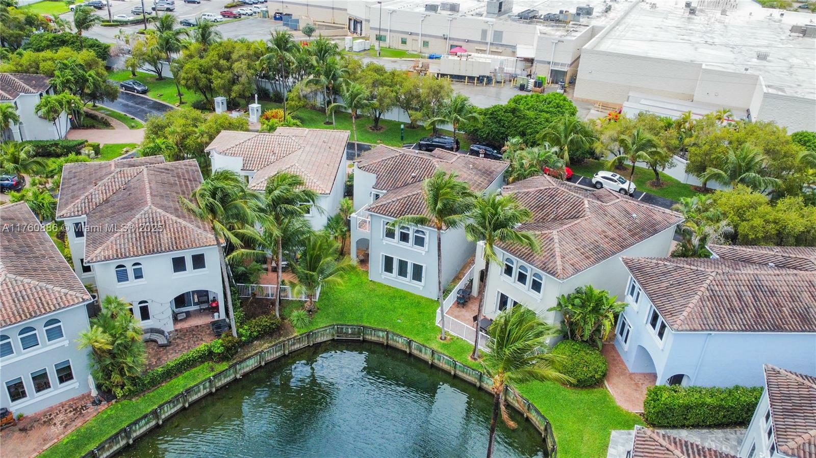 Property Photo: 21025 NE 31st Ave FL 33180