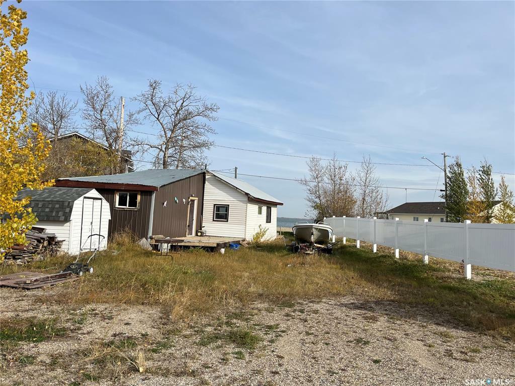 Property Photo: 105 Lakeshore Lane SK S0A 1A0
