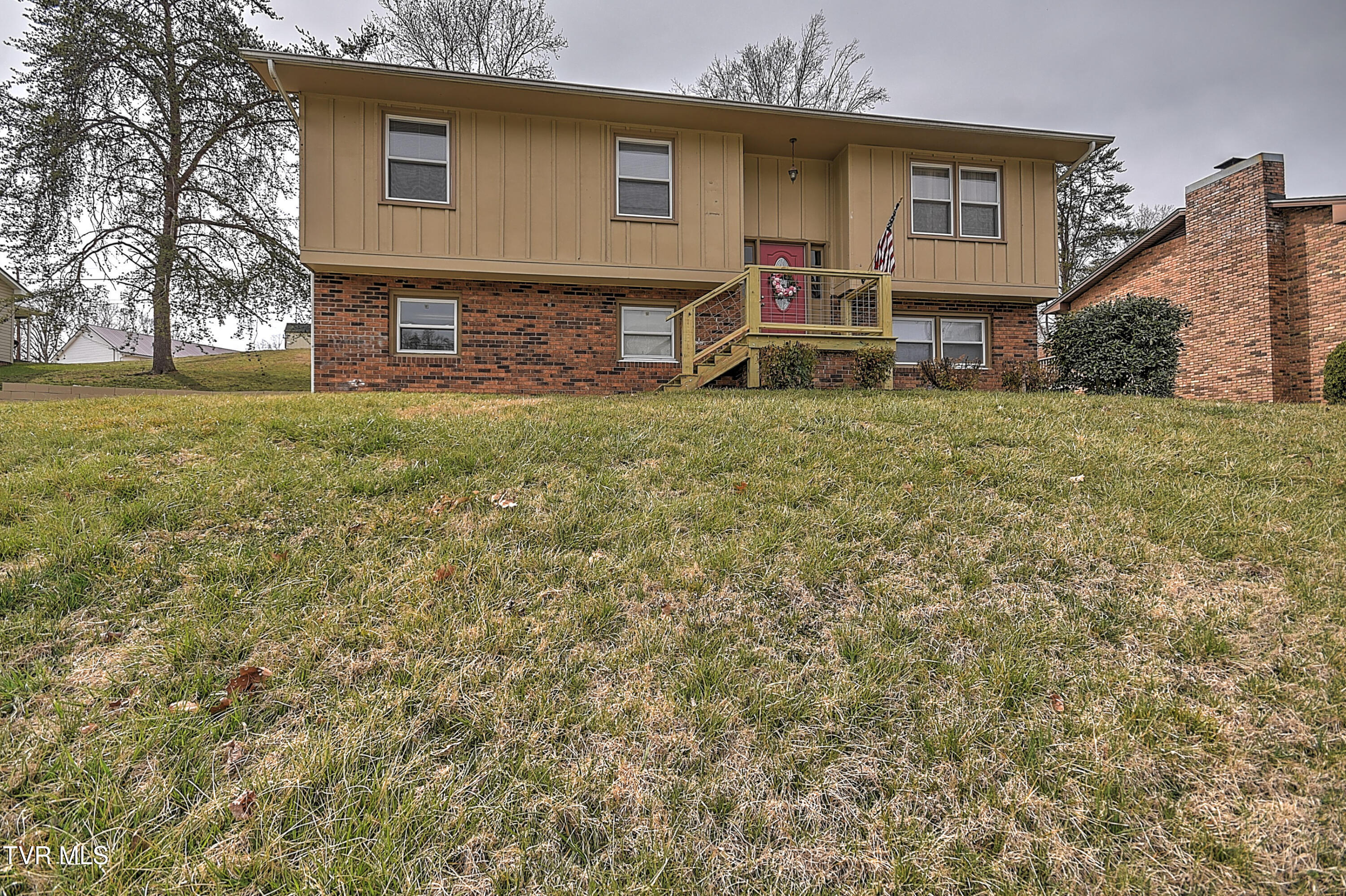 Property Photo: 2109 Pinebrook Drive TN 37660