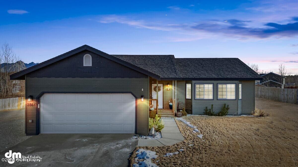 Property Photo: 3984 E Darrington Village Avenue AK 99654