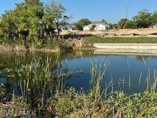 Property Photo:  1812 NE 13th Pl  FL 33909 