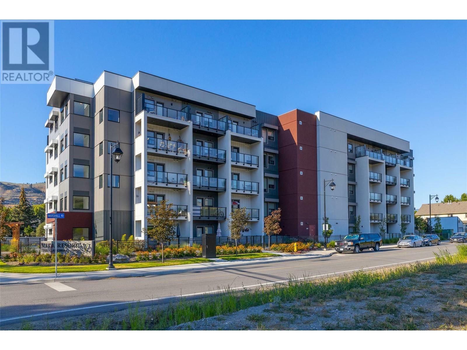 Property Photo: 2555 Lakeshore Road 403 BC V1H 0A4