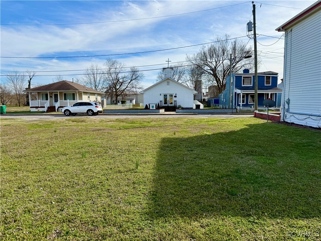 Property Photo: 135 Witten Street VA 23803