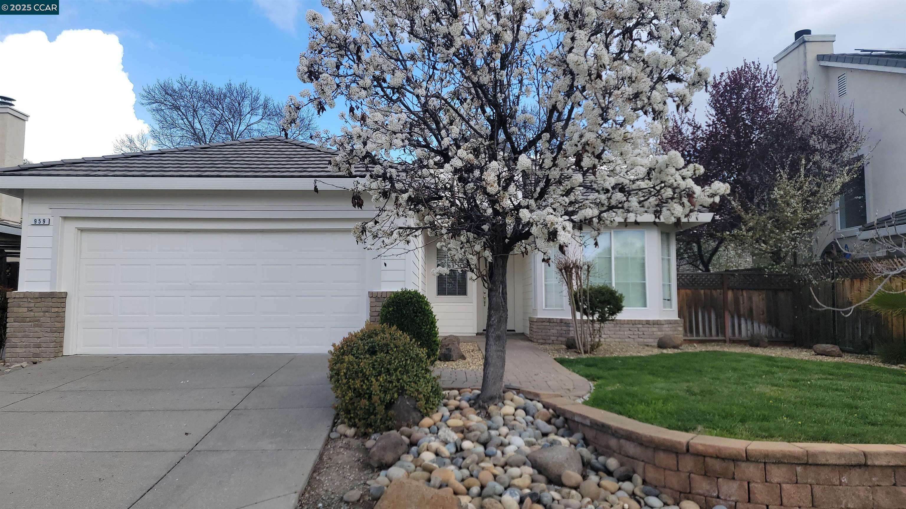 959 Country Glen Ln  Brentwood CA 94513 photo