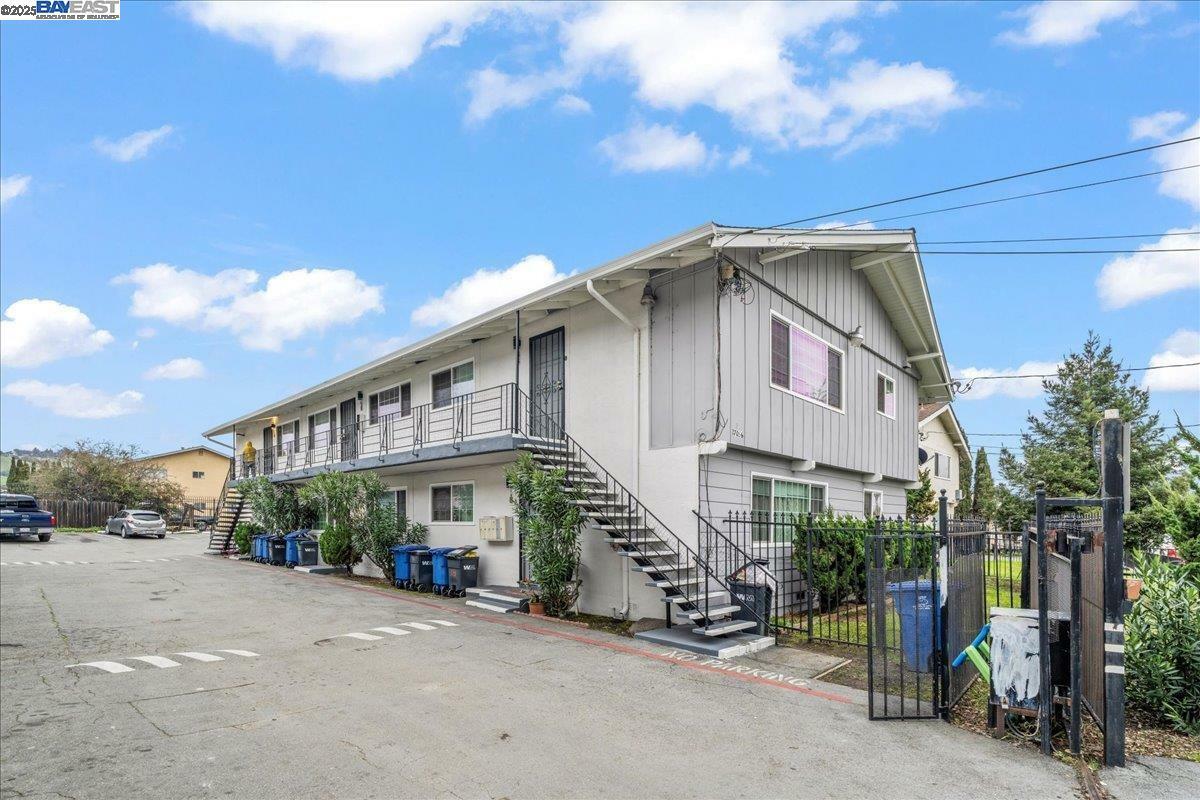 Property Photo: 27086 Manon Ave CA 94544