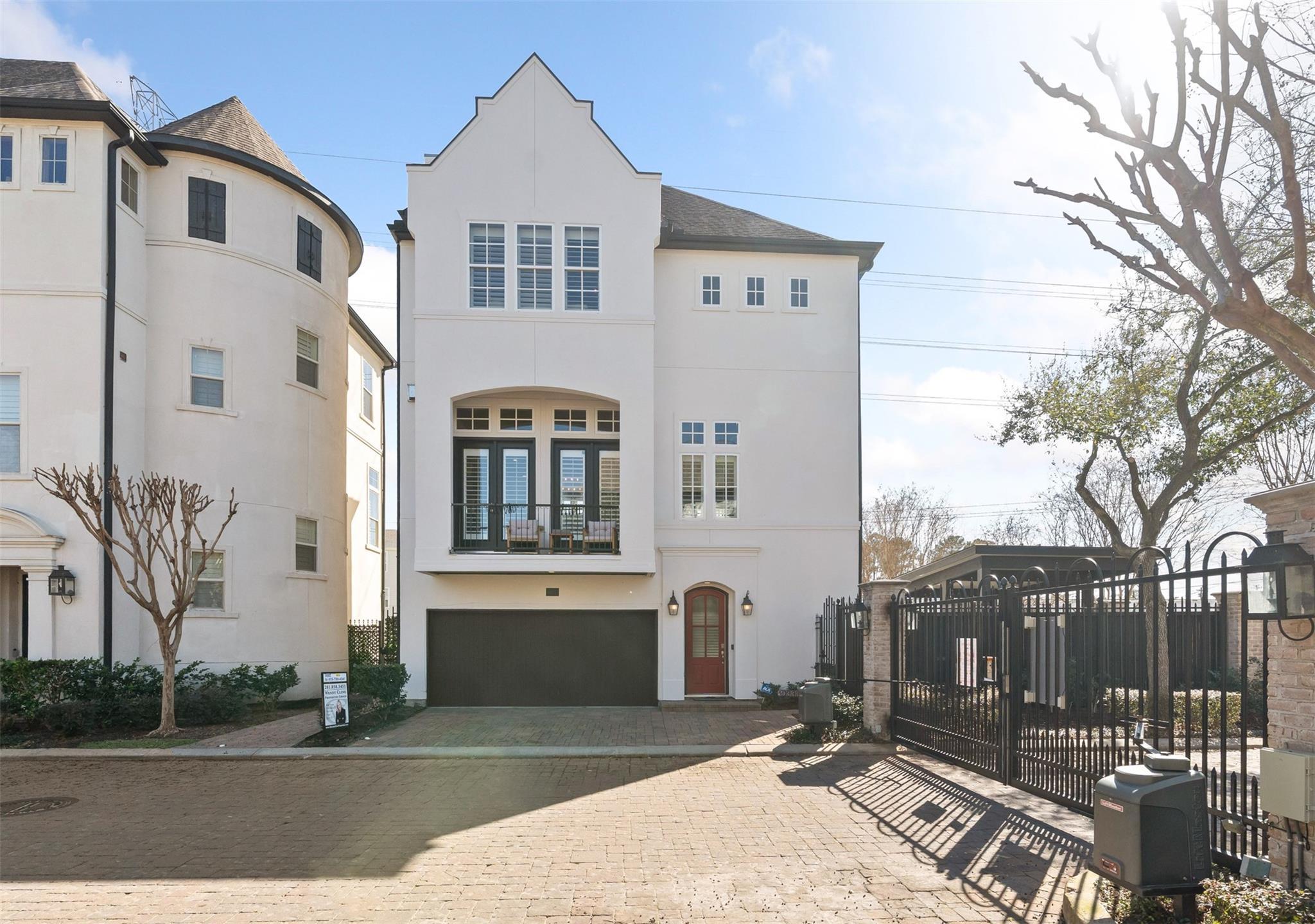 Property Photo: 10933 Upland Park TX 77043