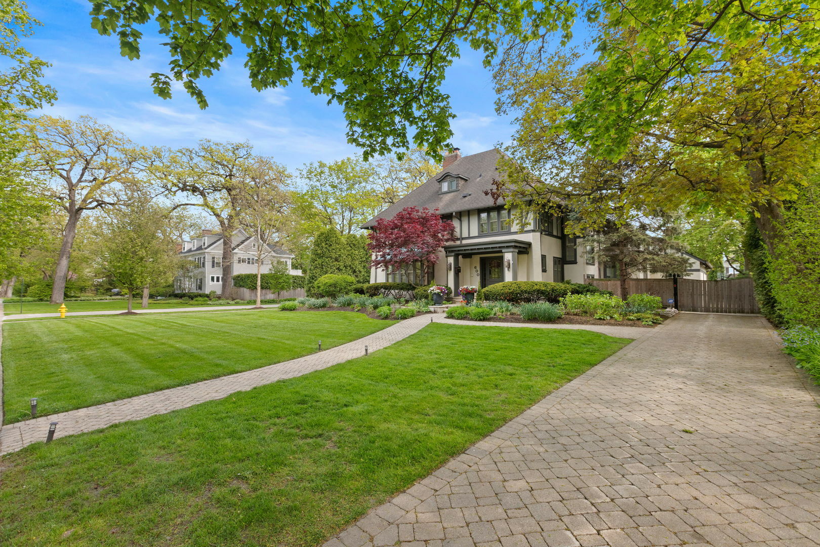 Property Photo: 600 Ash Street IL 60093