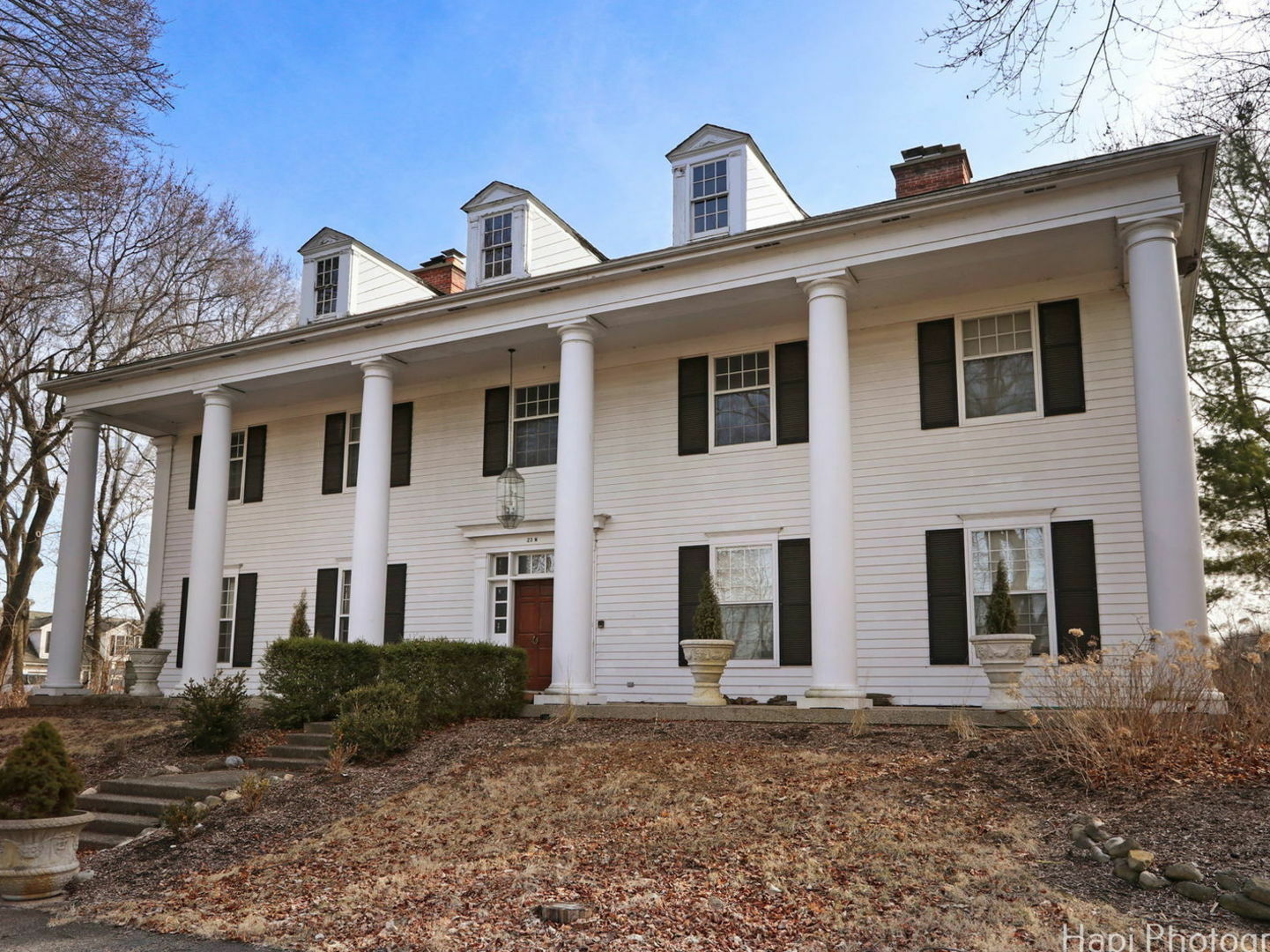 Property Photo: 23 W County Line Road IL 60010