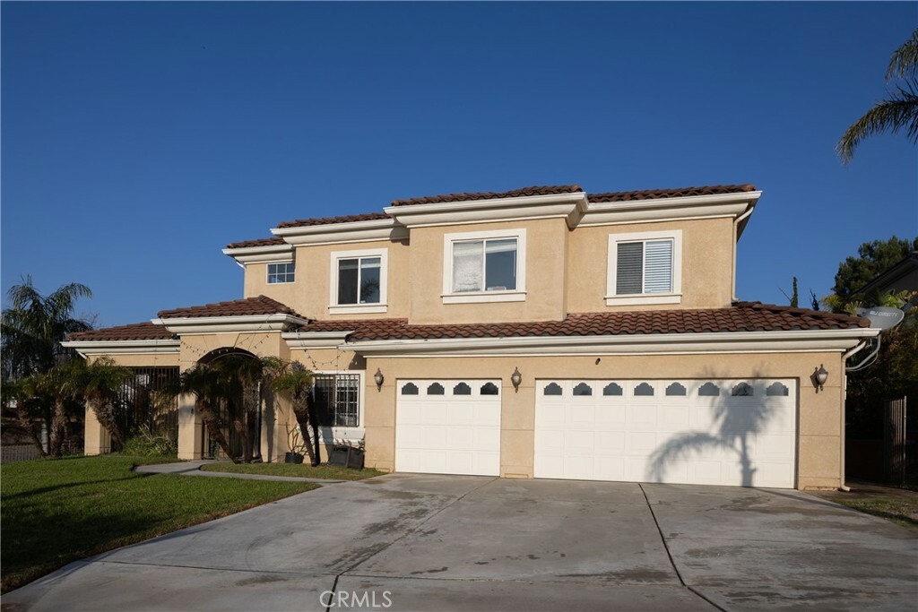6758 Ridgeline Avenue  San Bernardino CA 92407 photo