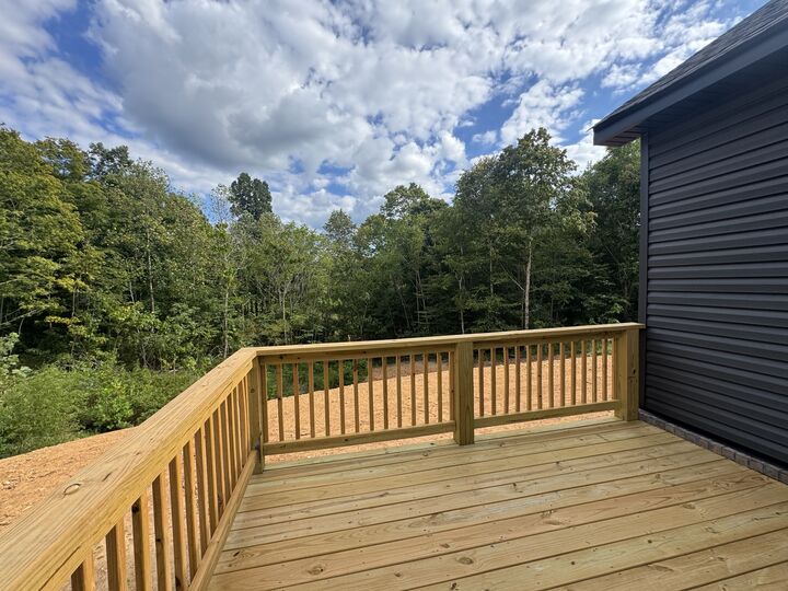 Property Photo:  305 Wayne Hall Rd  TN 37040 