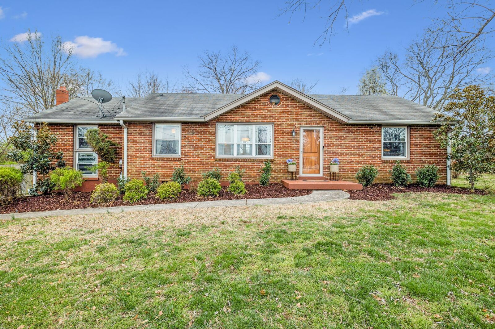 Property Photo:  1115 Massman Dr  TN 37217 
