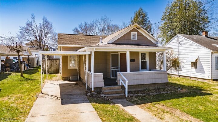 820 W Virginia Avenue  Parkersburg WV 26104 photo