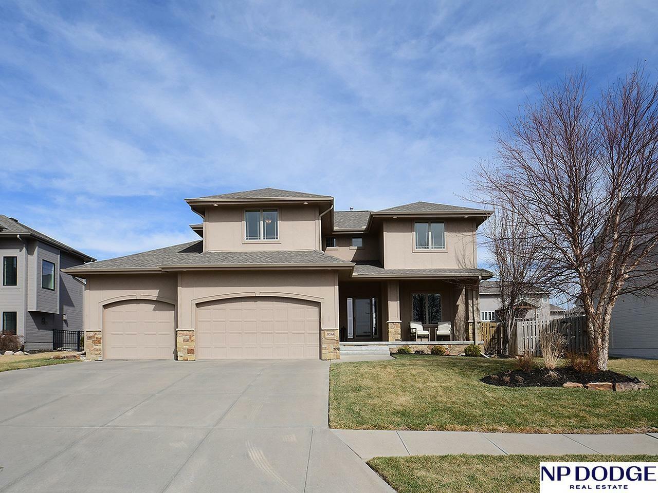 Property Photo: 17214 Sunflower Street NE 68007