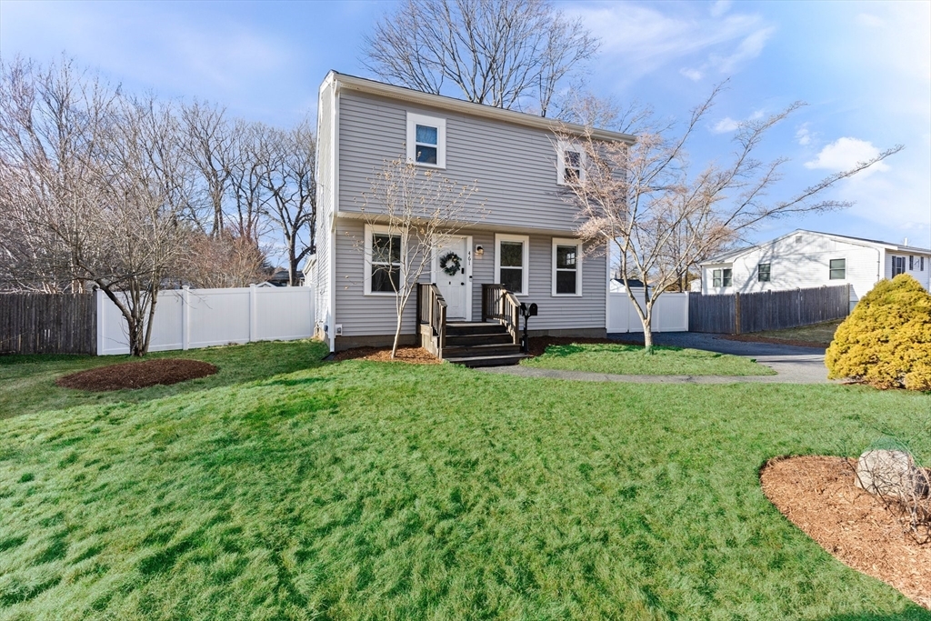 Property Photo: 461 W Water St MA 02370