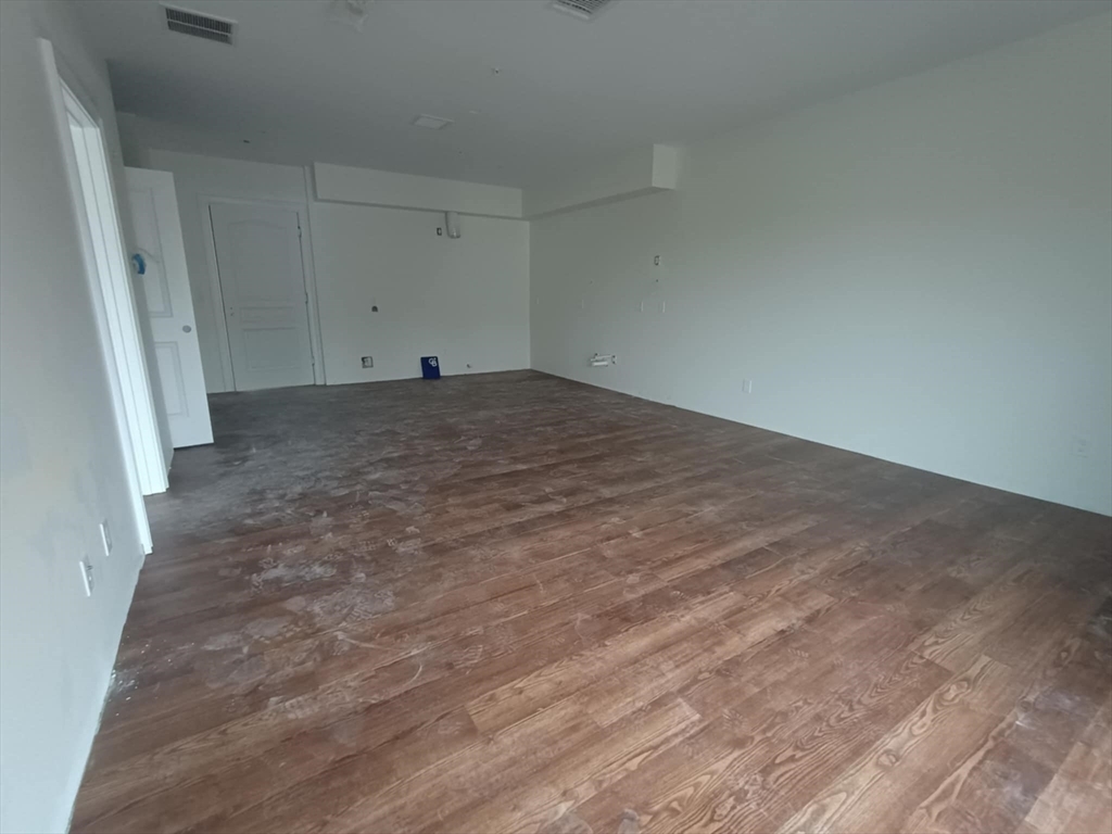 Property Photo: 10 Franklin Ave 402 MA 02151
